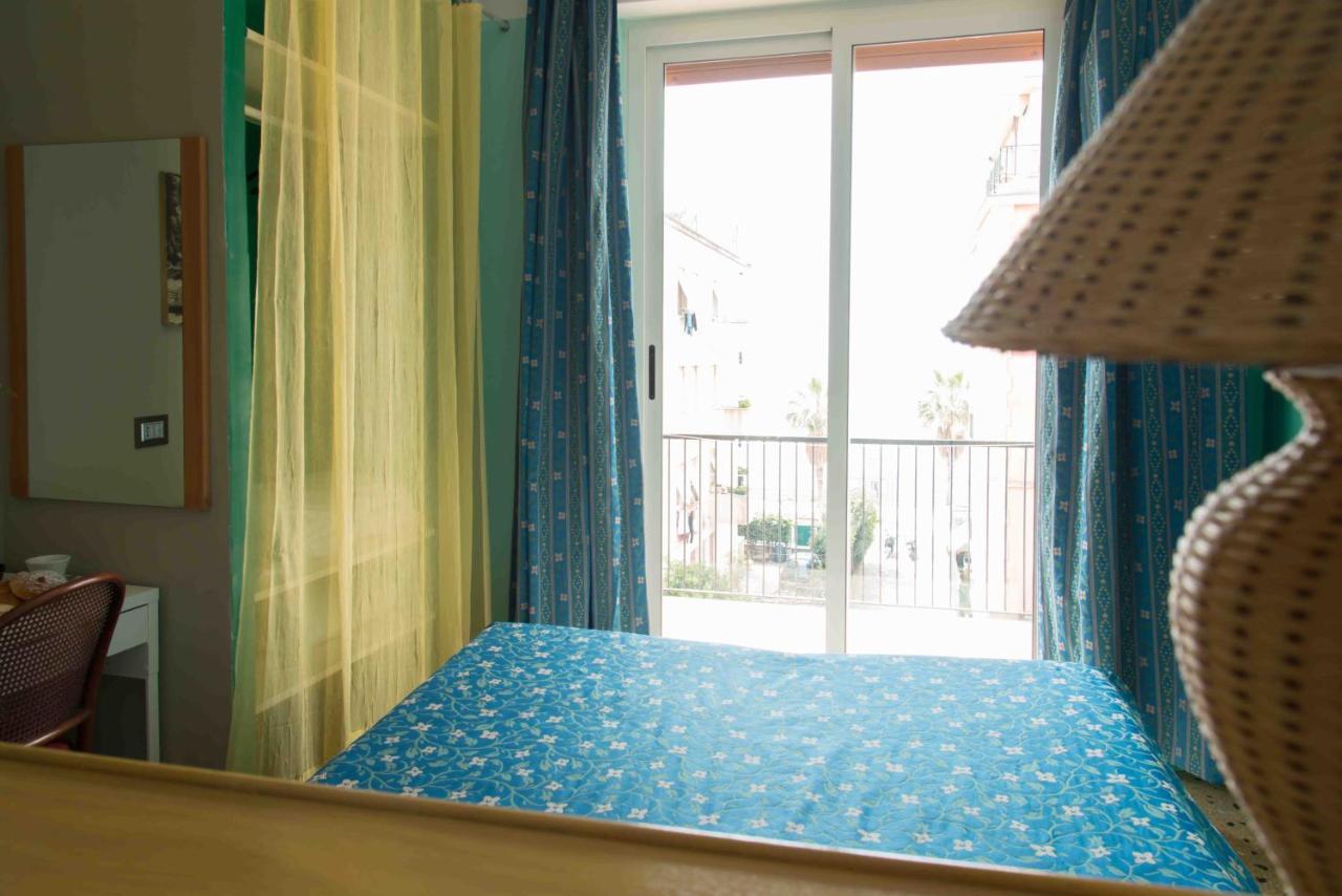 Hotel Elisabetta Sestri Levante Exteriör bild